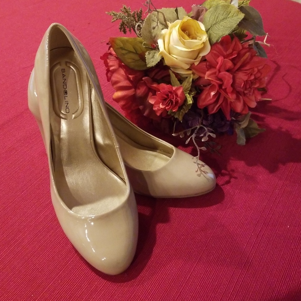 Pretty Bandolino Pumps